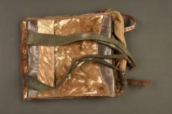 Tornister poil de vache du 100R saxon. Cowhide Tornister backpack of the Saxon 100th Infantry Regiment — miniature 3