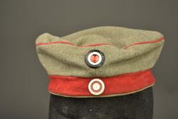 Mutze feldgrau d'un soldat hessois du JR118 avec sa photo. Feldgrau visor cap of a Hessian soldier from Infantry Regiment 118 with his photograph — miniature 2