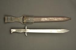 Baïonnette allemande ersatz à dents de scie. German ersatz sawback bayonet — miniature 1