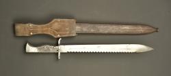 Baïonnette allemande ersatz à dents de scie. German ersatz sawback bayonet — miniature 4