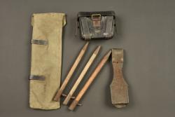Lot d'équipements allemands. Lot of German equipment — miniature 8