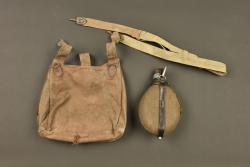 Equipement allemand sac à pain, bretelle et bidon. German equipment set including bread bag, sling and canteen — miniature 6