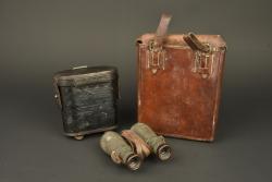 Jumelles et porte carte allemands. German binoculars and map case — miniature 6