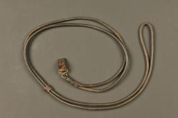 Dragonne cuir pour pistolet allemand P08. Leather lanyard for German P08 pistol — miniature 2