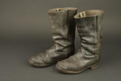 Paire de bottes allemandes. Pair of German boots — miniature 2
