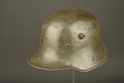 Casque allemand M1916 feldgrau. German Model 1916 feldgrau helmet — miniature 9