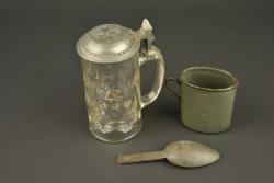 Lot allemand chope, quart et couverts. German lot including stein, drinking cup and cutlery — miniature 8