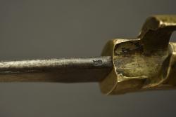 Baïonnette ersatz EB21 à poignée laiton. Ersatz bayonet EB21 with brass hilt — miniature 2