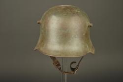 Casque allemand Stahlhelm M1918. German Model 1918 Stahlhelm helmet — miniature 1