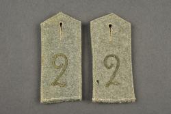 Paire de pattes d'épaule Chasseurs bavarois ou troupes de montagne. Pair of Bavarian Jäger or mountain troop shoulder straps — miniature 1