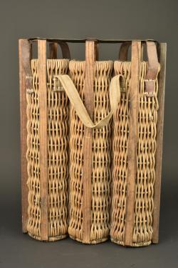 Panier en osier pour 3 coups de 77mm allemand. Wicker basket for three German 77 mm shells. — miniature 1