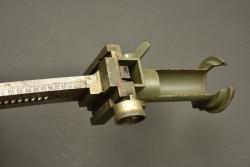 Support de visée pour canon allemand de 77mm. Sight mount for a German 77 mm field gun. — miniature 4