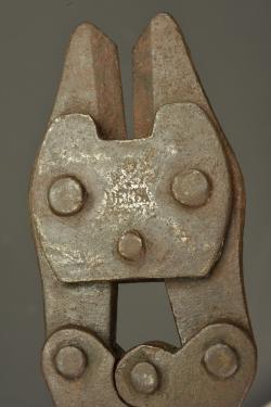 Pince coupante allemande dans son étui en toile. German wire cutters with canvas carrier — miniature 2