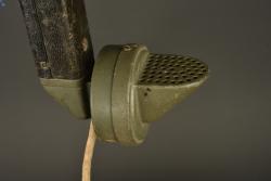 Téléphone de campagne allemand Feldfernsprecher 1916 type B. German field telephone Feldfernsprecher 1916 type B — miniature 4