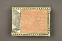 Boite de cigares à l'effigie de Otto Weddigen et du sous marin U9. Cigar box bearing the image of Otto Weddigen and submarine U9 — miniature 7