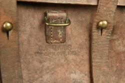 Cartouchière canadienne 4e Battalion et porte baïonnette. Canadian 4th Battalion ammunition pouch and bayonet frog — miniature 4