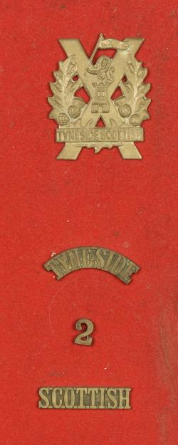 Ensemble d'insignes du 2nd Tyneside Scottish. Badge grouping of the 2nd Tyneside Scottish — vignette 1