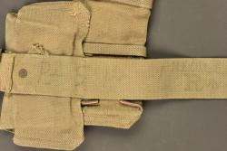 Cartouchière anglaise en web 1908 côté droit. British Pattern 1908 webbing ammunition pouch right side — miniature 2