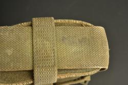 Equipement Web anglais bidon, musette et bretelles. British web equipment including canteen, haversack and braces — miniature 3