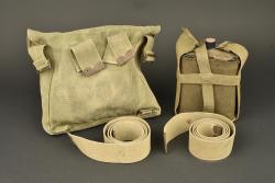 Equipement Web anglais bidon, musette et bretelles. British web equipment including canteen, haversack and braces — miniature 5