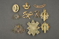 Lot de 10 insignes australiens et anglais. Lot of 10 Australian and British badges — miniature 2