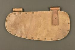 Banane porte outil individuel australien en cuir. Australian leather waist pouch for entrenching tool — miniature 2