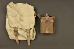 Sac à dos et bidon australiens pattern 1915. Australian Pattern 1915 backpack and canteen — miniature 1