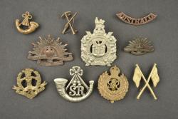 Lot de 10 insignes australiens et anglais. Lot of 10 Australian and British badges — miniature 1