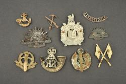 Lot de 10 insignes australiens et anglais. Lot of 10 Australian and British badges — miniature 2