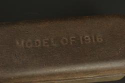 Ensemble de bidons et gamelle US. Group of US canteens and mess tin — miniature 9